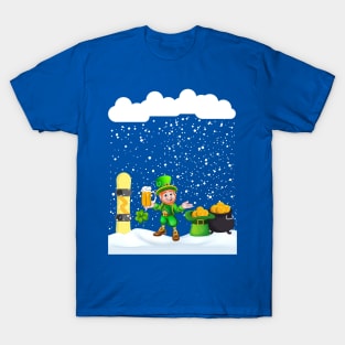 Snowboard on St Patricks Day Snowfall Snowflakes shamrock T-Shirt